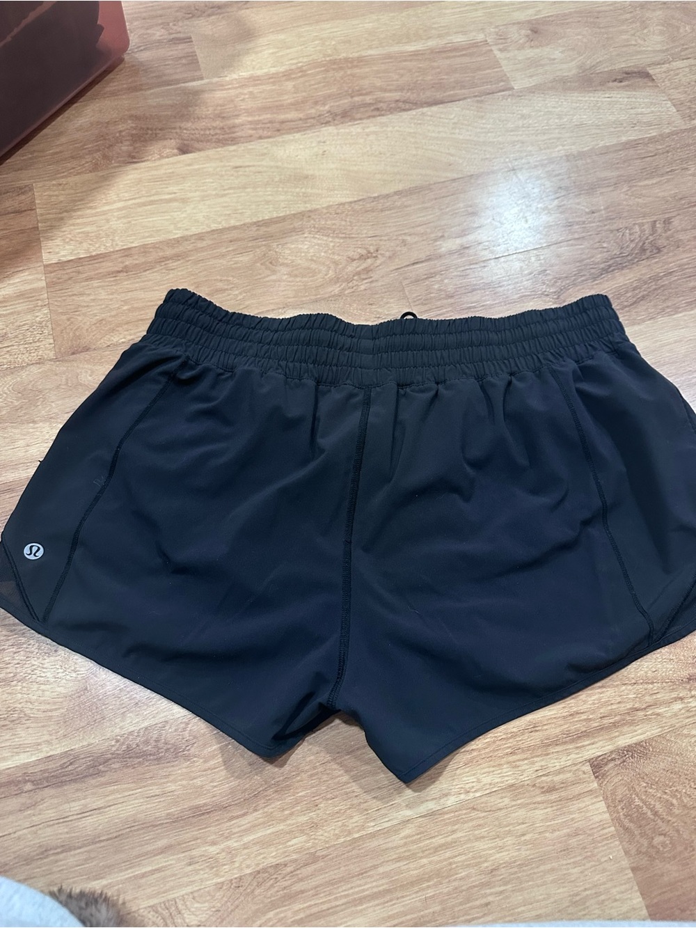 Lululemon high rise Hotty Hot Shorts 2.5”